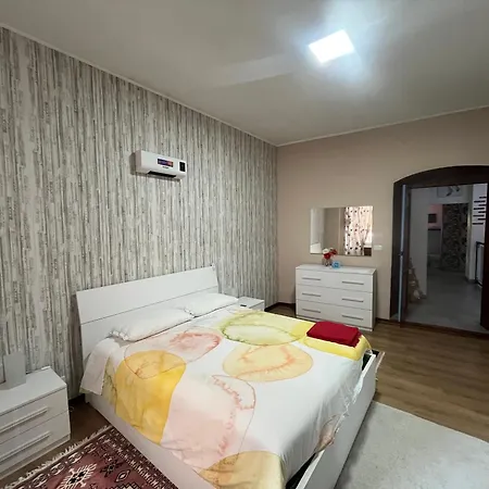 Casa Dell'arte, 7 Minutes From The Beaches Carrara